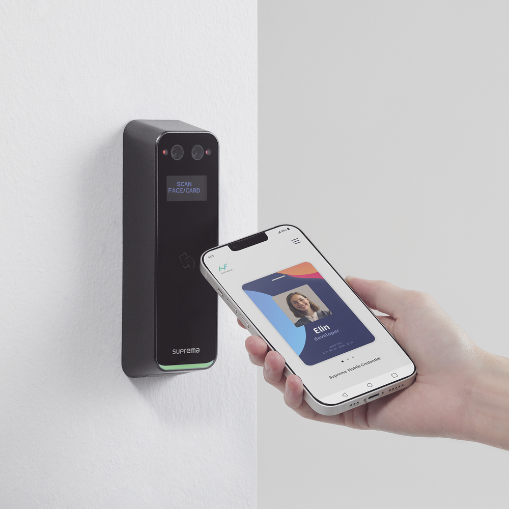Lector Biométrico Facial (BEW3) / lector de tarjetas Prox EM, mifare, Tarjetas Virtuales por Bluetooth / con protección IP67, IK08 - Imagen 4