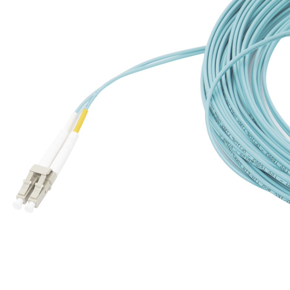 Jumper de Fibra Óptica Multimodo 50/125 XGLO OM3, LC-LC Duplex, OFNR, Color Aqua, 15 Metros (49.21 Pies) - Imagen 3