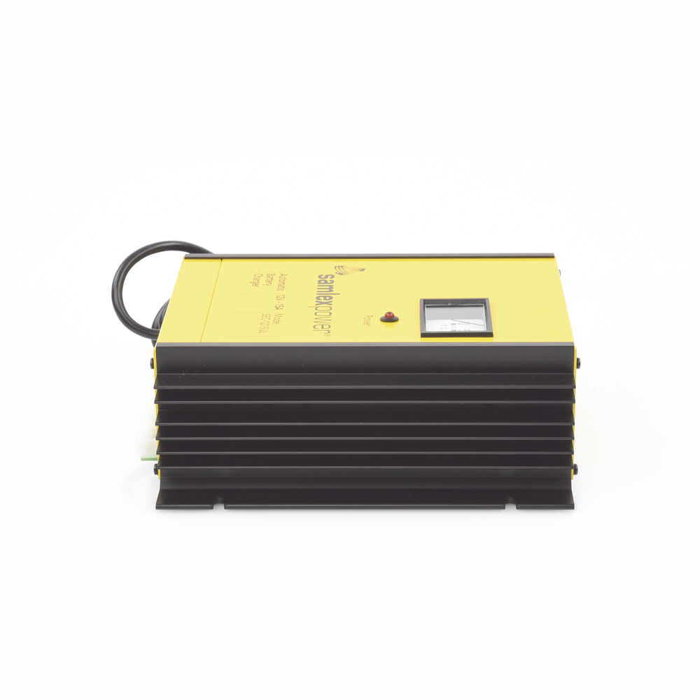 Cargador de Baterías de Plomo Ácido 12 Volts, 15 A / Bancos de 100 a 200 Ah - Imagen 4